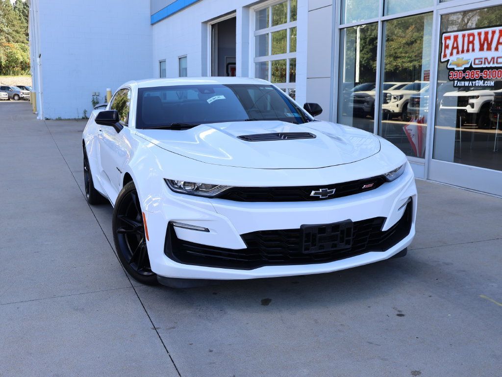 Used 2021 Chevrolet Camaro SS RWD image 31