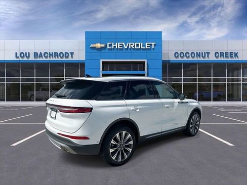 Used 2022 Lincoln Corsair Reserve w/ Equipment Group 201A FWD image 8