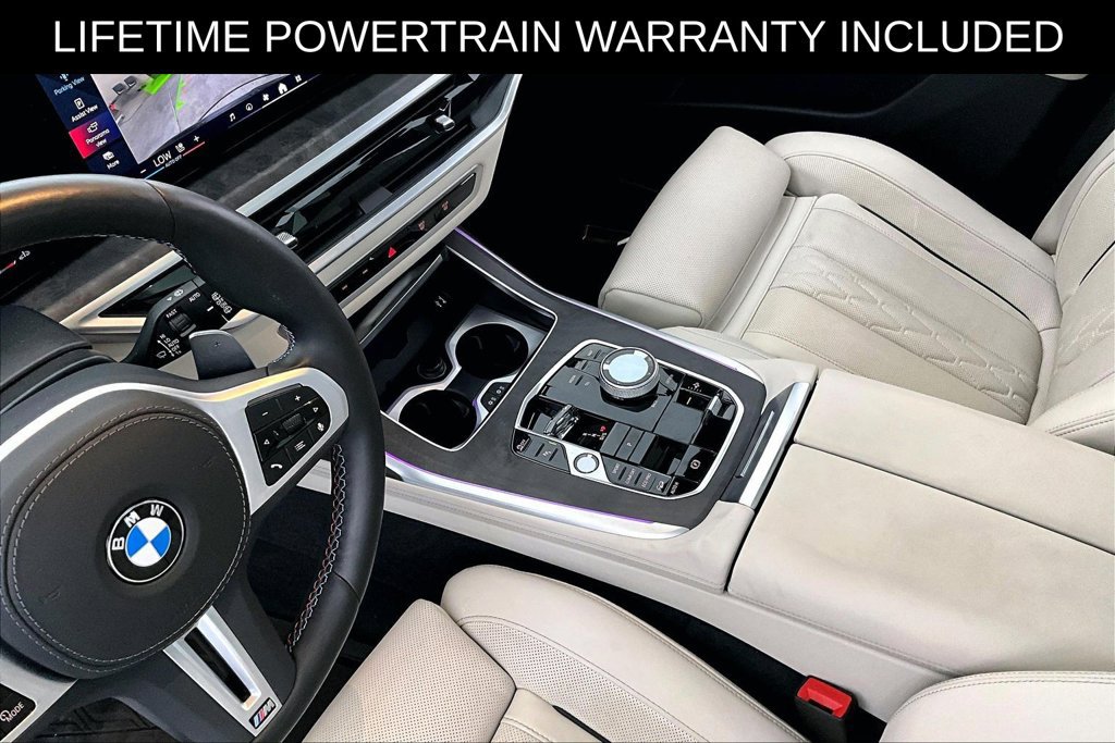Used 2025 BMW X7 M60i AWD/4WD image 16