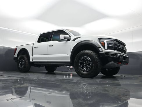 Certified 2024 Ford F150 Raptor w/ Equipment Group 803A Raptor R AWD/4WD image 4