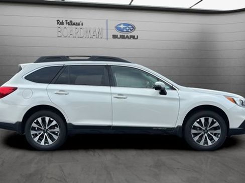 Used 2017 Subaru Outback 2.5i Limited AWD/4WD image 3