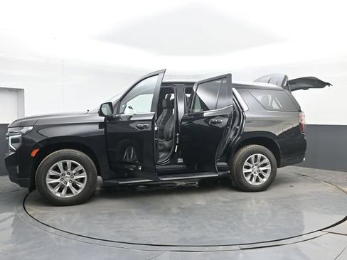 Used 2023 Chevrolet Tahoe Premier w/ Premium Package AWD/4WD image 58