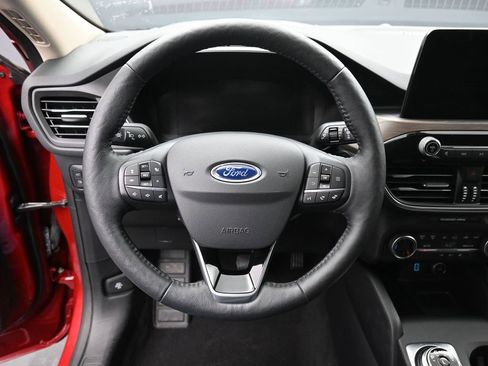 Used 2020 Ford Escape Titanium w/ Titanium Premium Package 2.0 image 16