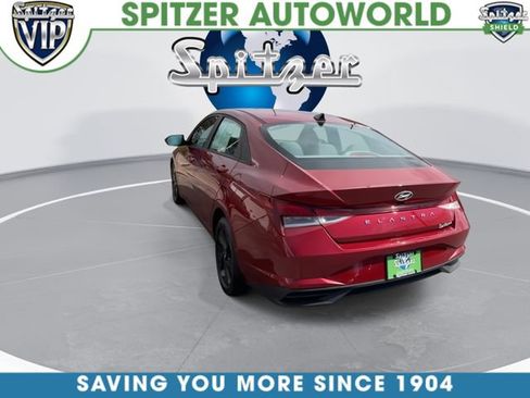 Used 2023 Hyundai Elantra SEL w/ Preferred Accessory Package FWD image 7