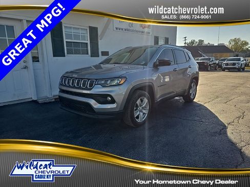 Used 2022 Jeep Compass Latitude w/ Convenience Group image 1