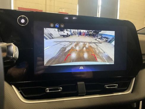 New 2026 Chevrolet Equinox LT w/ Convenience Package II AWD/4WD image 5