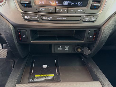 Used 2024 Honda Passport EX-L image 23