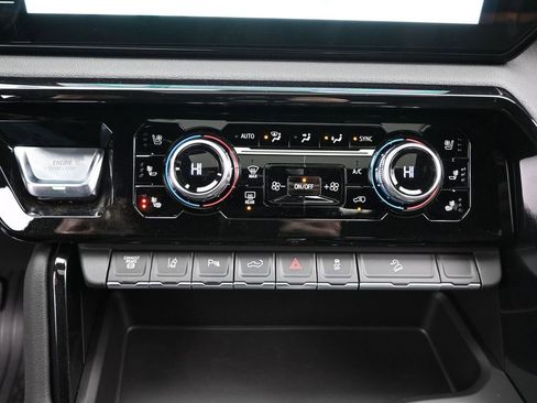 New 2026 GMC Sierra 2500 AT4 w/ Technology Package image 17