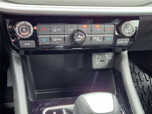 New 2026 Jeep Compass Limited AWD/4WD image 61