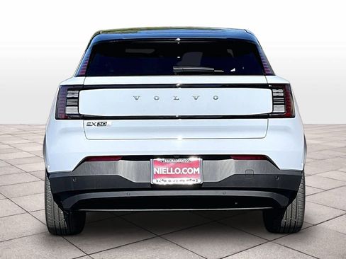 New 2026 Volvo EX30 Ultra w/ Climate Package image 6