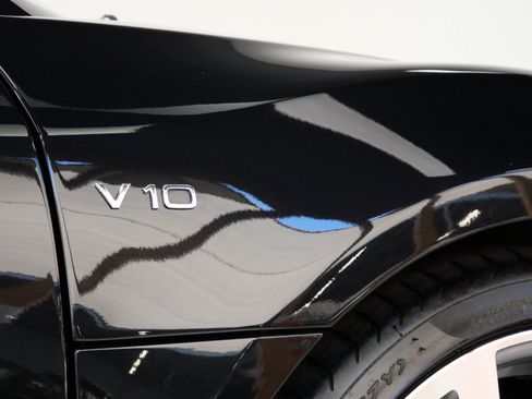Used 2011 Audi R8 V10 AWD/4WD image 18