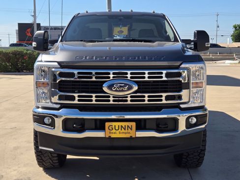 Used 2024 Ford F350 XLT AWD/4WD image 2