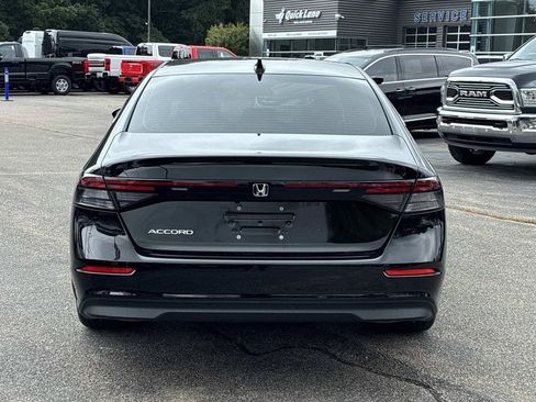 Used 2023 Honda Accord EX image 6