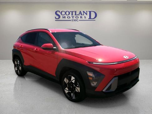 Used 2025 Hyundai Kona SEL image 4
