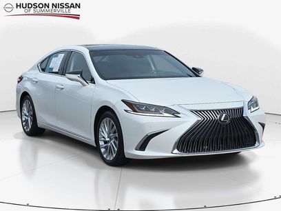 Used 2021 Lexus ES 350 Ultra Luxury w/ Accessory Package 2
