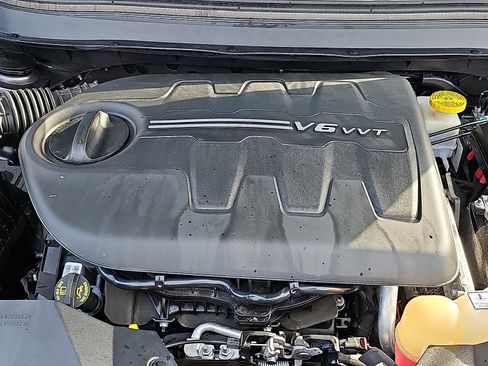 Used 2022 Jeep Cherokee Limited image 29