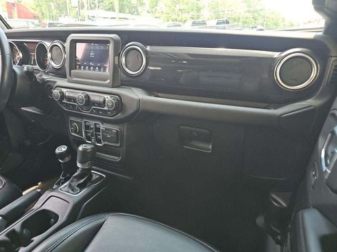 Used 2021 Jeep Wrangler Unlimited Sahara AWD/4WD image 20