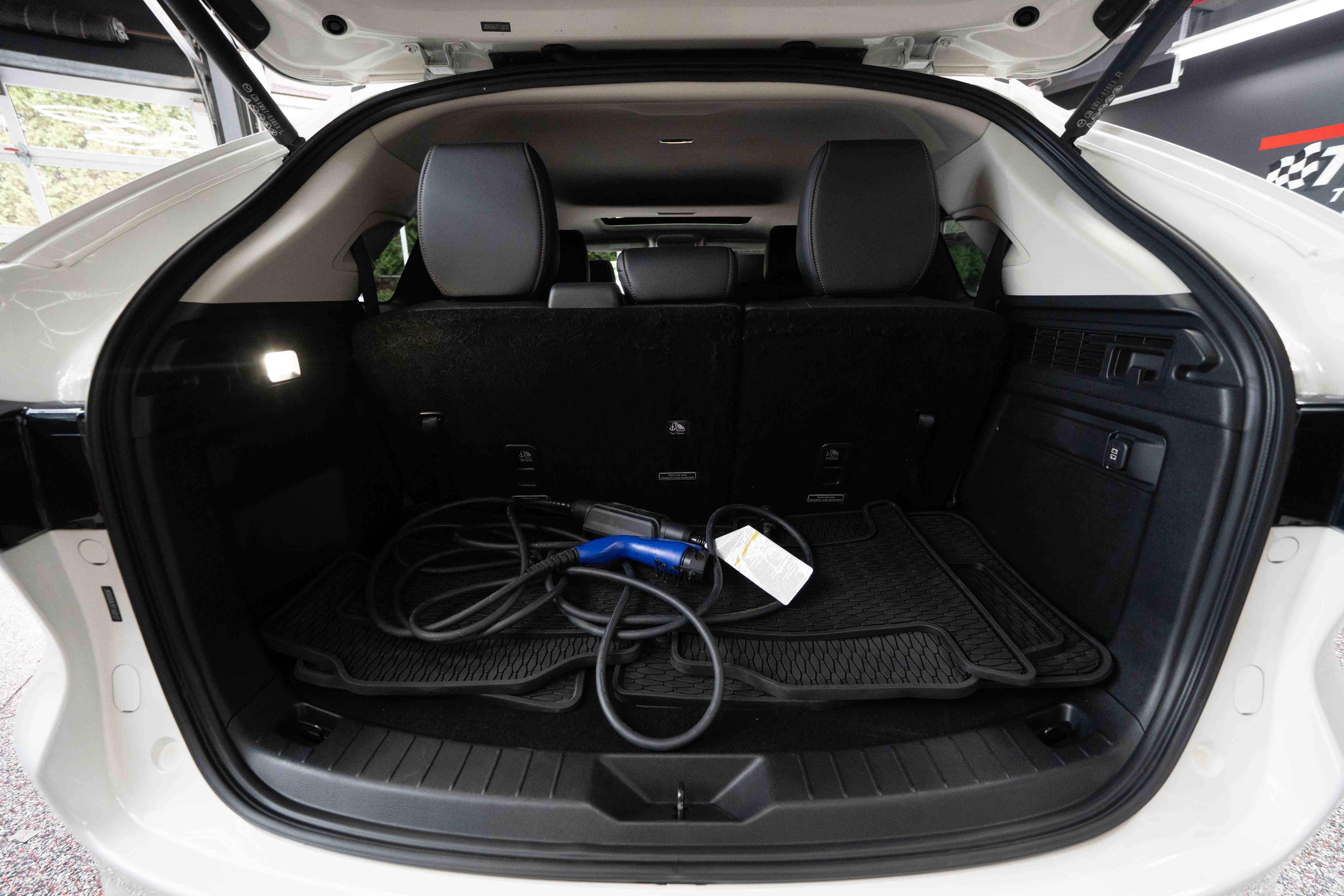 Used 2024 MAZDA CX-90 Plug-In Hybrid w/ Preferred AWD/4WD image 28