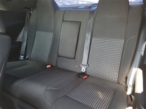 Used 2017 Dodge Challenger R/T image 10