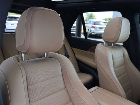 Used 2024 Mercedes-Benz GLE 350 4MATIC image 30