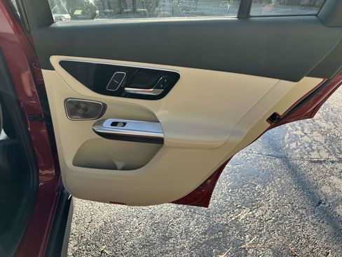 New 2027 Mercedes-Benz GLC 300 4MATIC image 38