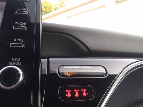 Used 2024 Toyota Camry SE FWD image 27