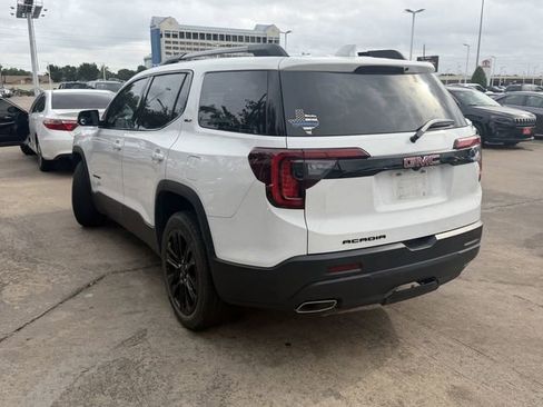 Used 2023 GMC Acadia SLT w/ Elevation Edition FWD image 7