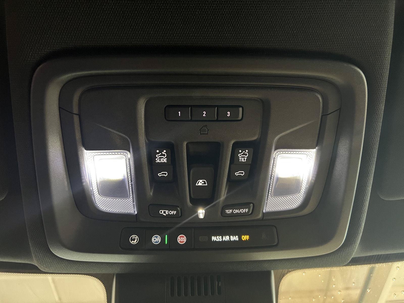 Used 2026 Chevrolet Silverado 2500 High Country w/ Midnight Edition AWD/4WD image 15