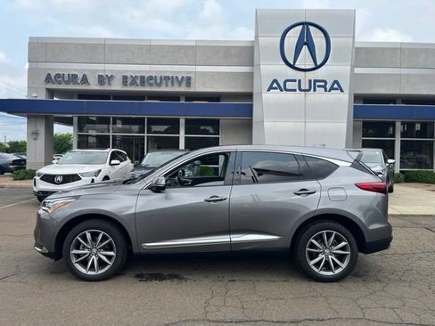 Used 2024 Acura RDX SH-AWD w/ Technology Package image 2