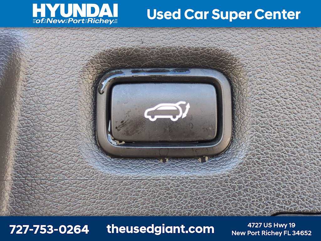 Certified 2023 Hyundai Santa Fe SEL FWD image 13