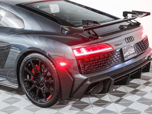 Used 2023 Audi R8 V10 GT RWD image 16