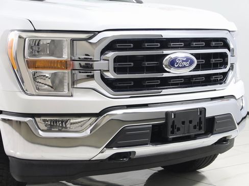 Used 2022 Ford F150 XLT w/ XTR Package image 32