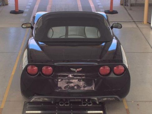 Used 2007 Chevrolet Corvette Convertible w/ Preferred Equipment Group image 7