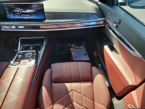 Certified 2025 BMW 740i 740i image 15