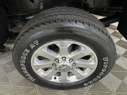 Used 2023 RAM 3500 Laramie AWD/4WD image 11