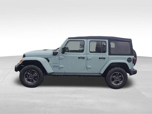 Used 2024 Jeep Wrangler Unlimited Sahara w/ Technology Group AWD/4WD image 6