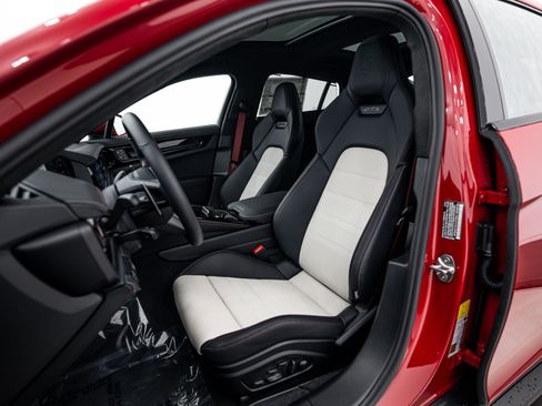 New 2026 Porsche Panamera GTS image 5