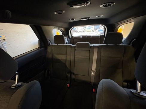 Used 2023 Dodge Durango GT image 5