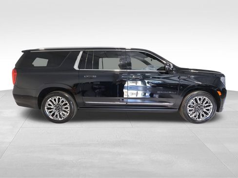 Used 2024 GMC Yukon XL Denali Ultimate AWD/4WD image 5