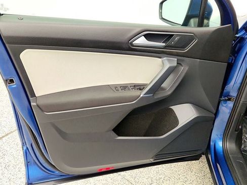 Used 2018 Volkswagen Tiguan S FWD image 10