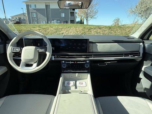 New 2026 Hyundai Santa Fe SE image 9