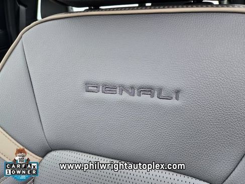 Used 2025 GMC Canyon Denali AWD/4WD image 10