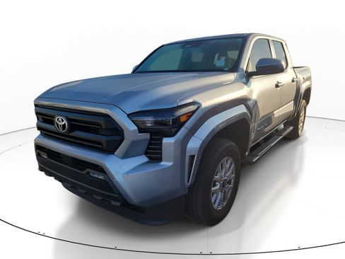 Certified 2024 Toyota Tacoma SR5 RWD image 3