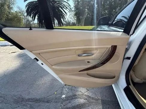Used 2013 BMW 335i Sedan RWD image 11
