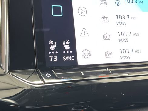 Used 2024 Volkswagen Atlas SE image 34