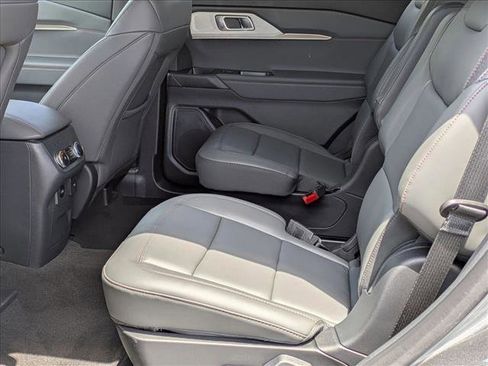 New 2026 Ford Explorer Active w/ Active Comfort Package RWD image 14