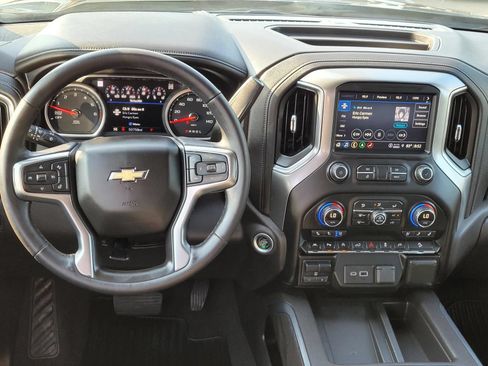 Used 2021 Chevrolet Silverado 1500 LTZ w/ Technology Package AWD/4WD image 18
