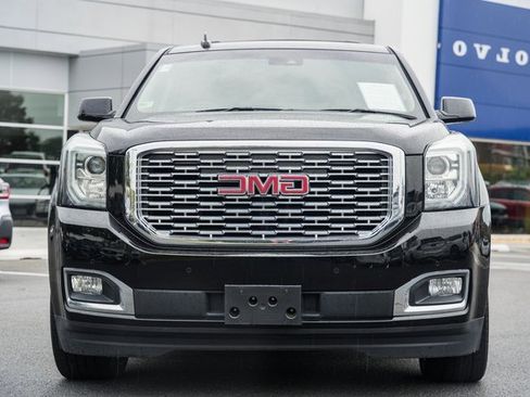 Used 2018 GMC Yukon Denali image 3