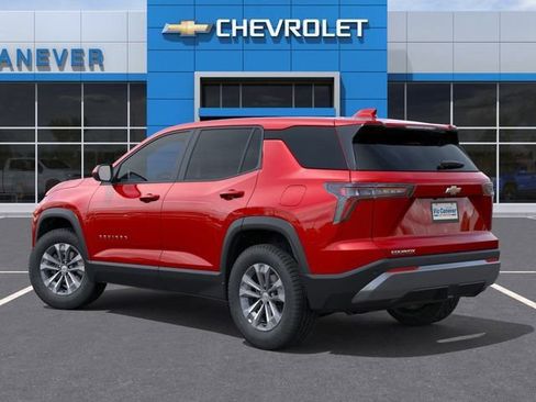 New 2026 Chevrolet Equinox LT w/ Convenience Package II FWD image 4