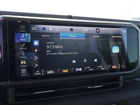 Used 2025 Jeep Wrangler Unlimited Rubicon image 18